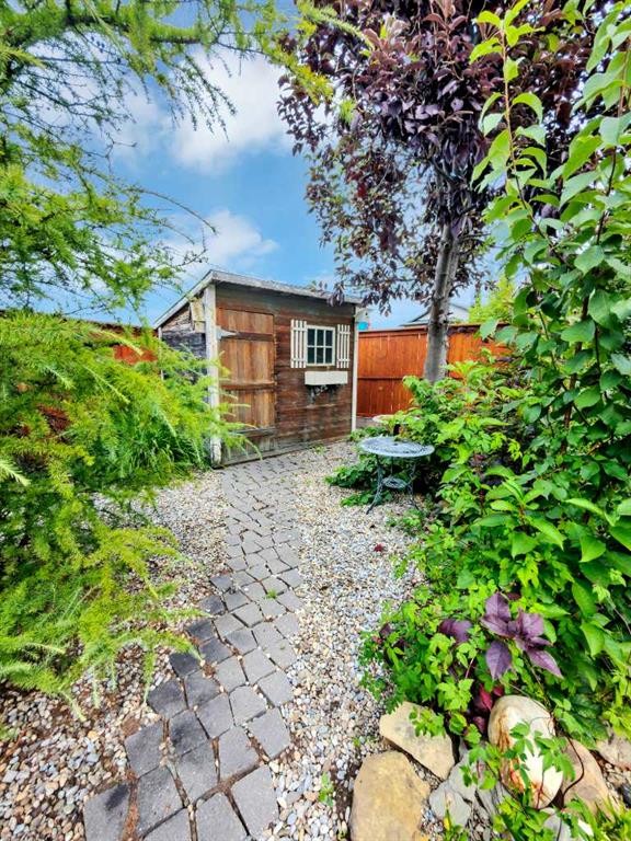 128 12 Ave Ne, Sundre, AB - Outdoor