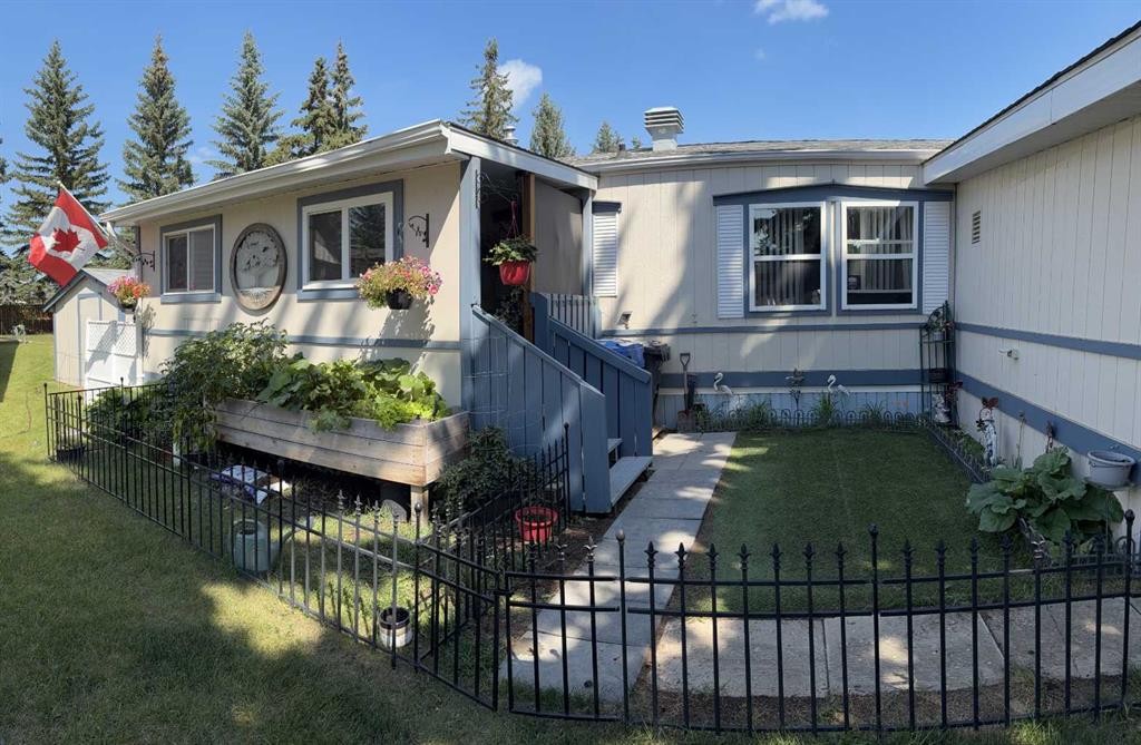 63 Parkside Drive, Red Deer, AB