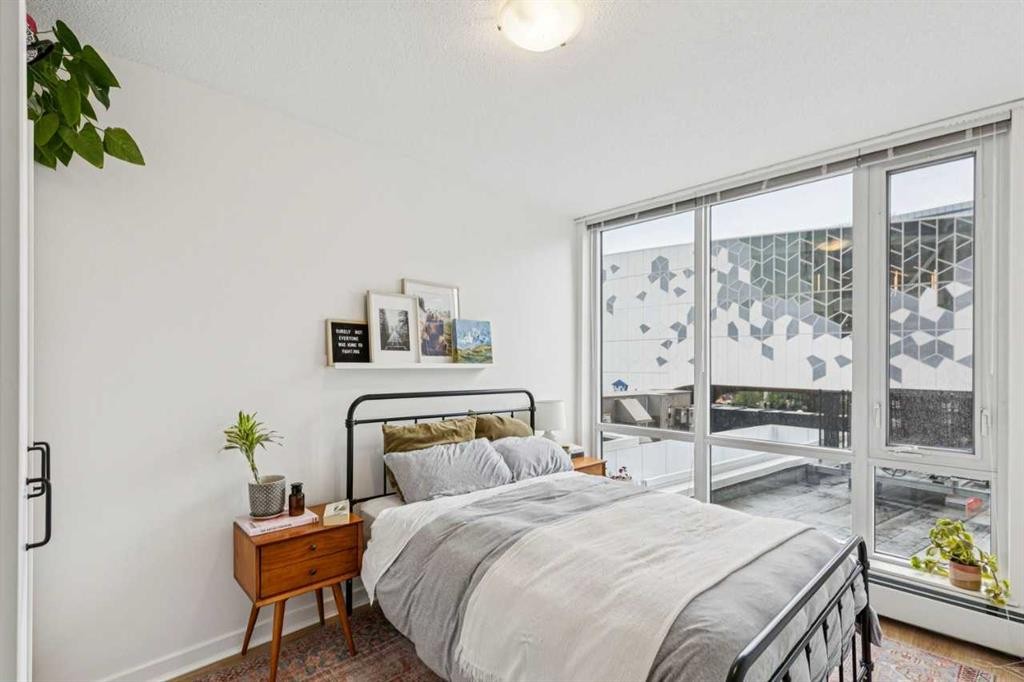 503-450 8 Avenue Se, Calgary, AB - Indoor Photo Showing Bedroom