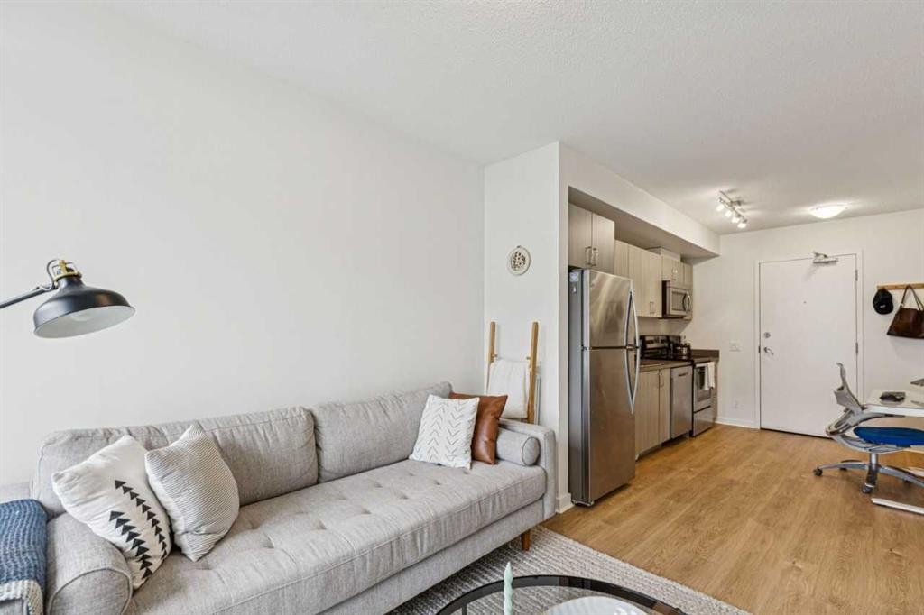 503-450 8 Avenue Se, Calgary, AB - Indoor