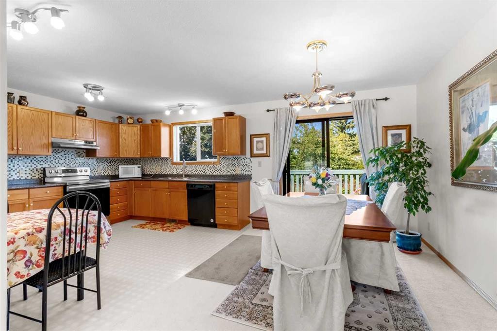 2100 25 Avenue, Bowden, AB - Indoor