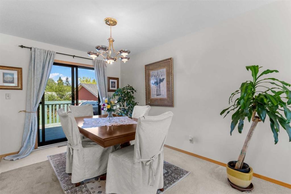2100 25 Avenue, Bowden, AB - Indoor