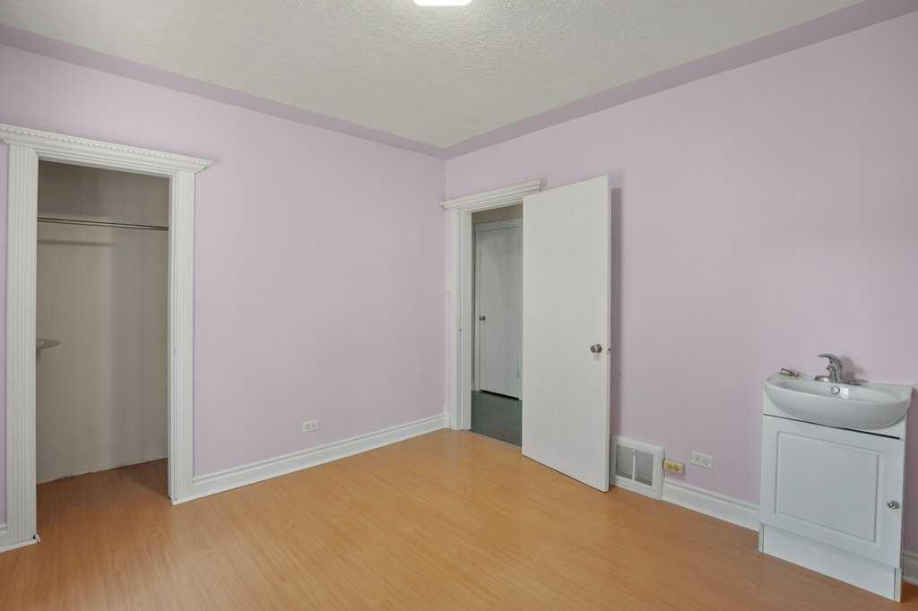 5330 42A Avenue, Red Deer, AB - Indoor Photo Showing Other Room
