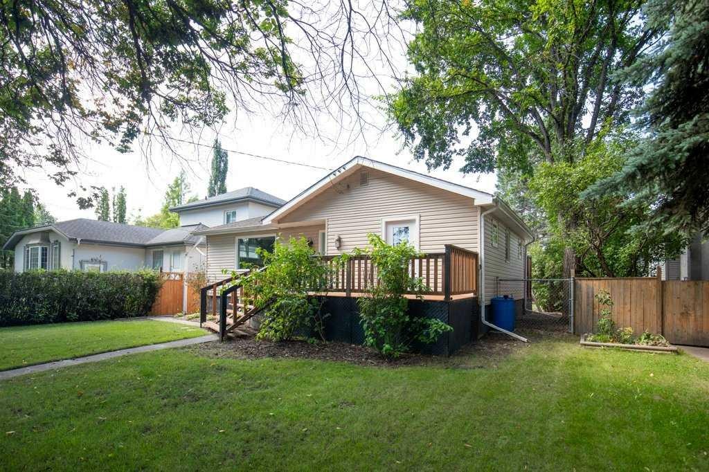 5330 42A Avenue, Red Deer, AB - Outdoor
