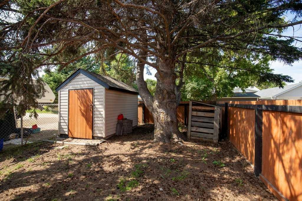 5330 42A Avenue, Red Deer, AB - Outdoor