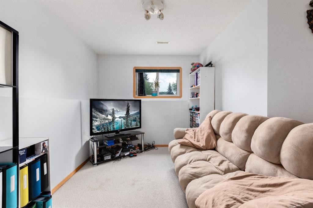6603 55 Avenue, Camrose, AB