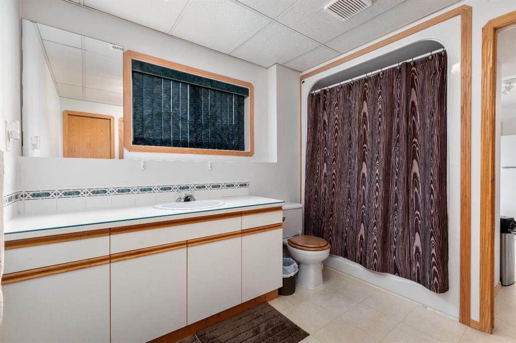 6603 55 Avenue, Camrose, AB