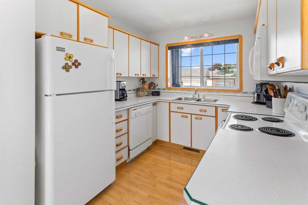 6603 55 Avenue, Camrose, AB