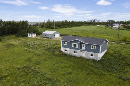 23515 Township Road 402  Rural Lacombe County, AB T4M 0X9