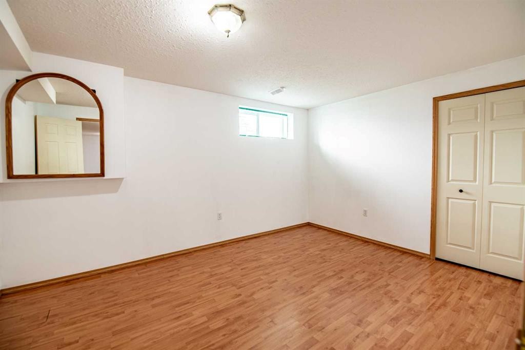 19 Fulmar Close, Sylvan Lake, AB - Indoor Photo Showing Other Room