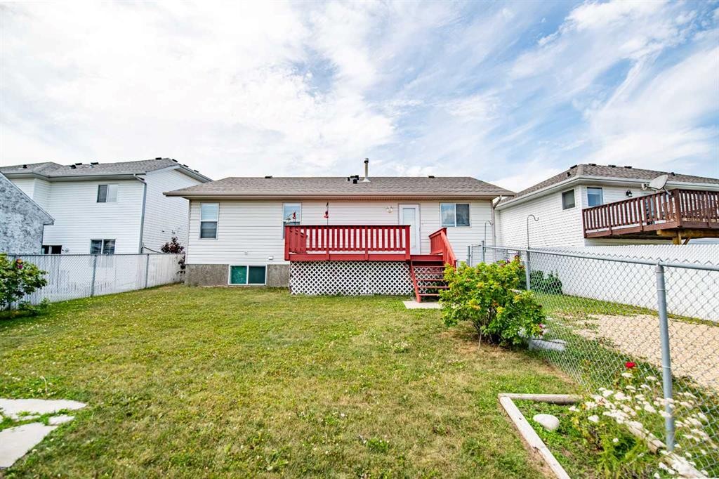 19 Fulmar Close, Sylvan Lake, AB - Outdoor With Deck Patio Veranda