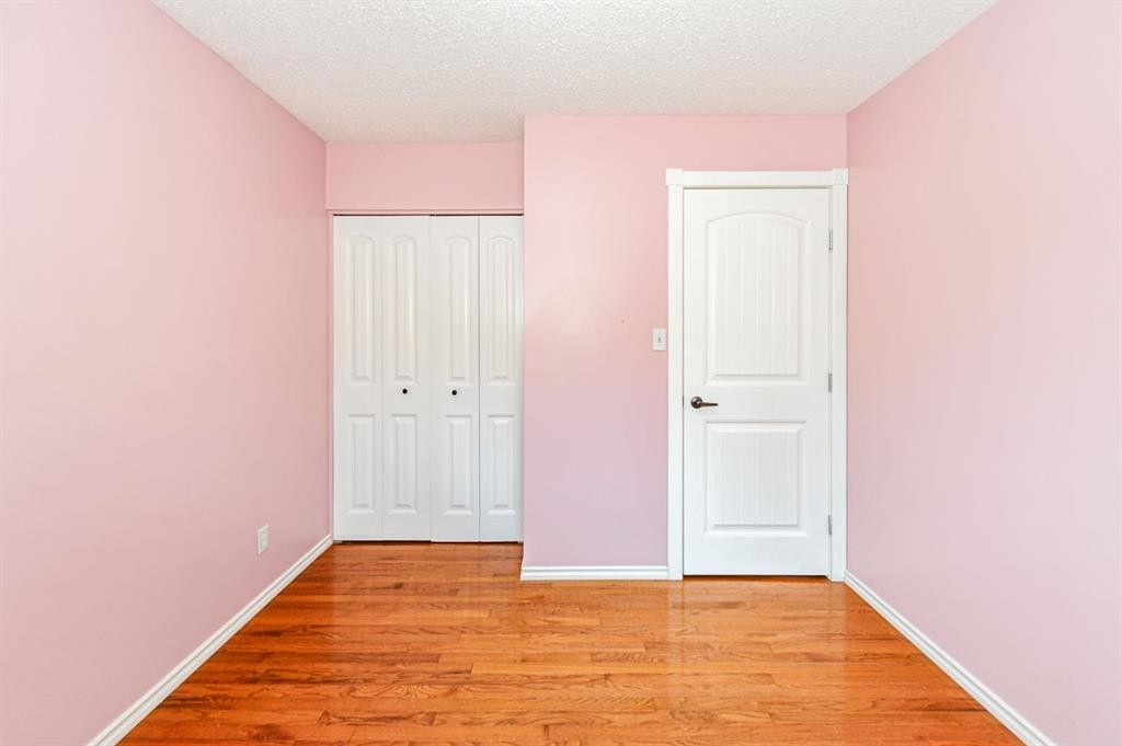 68 Elliott Drive, Camrose, AB - Indoor Photo Showing Other Room