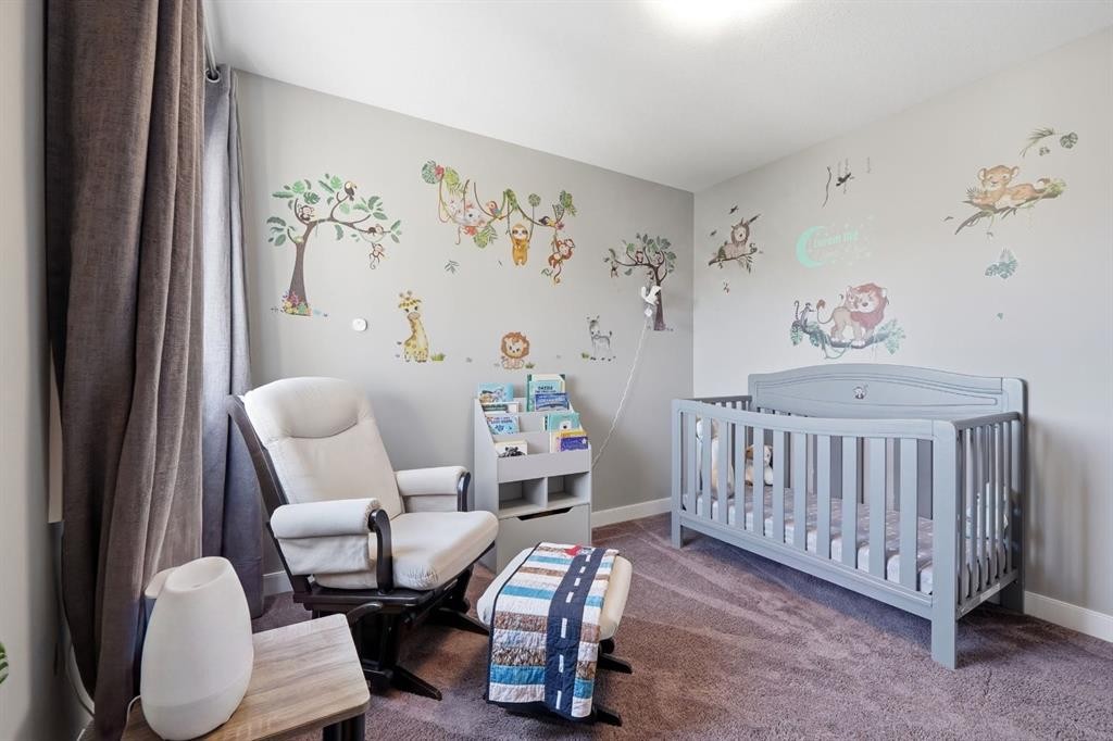 206 Truant Crescent, Red Deer, AB - Indoor Photo Showing Bedroom