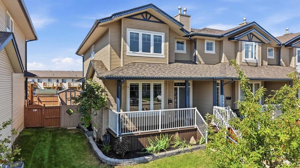 34 Kanten Close, Red Deer, AB - Outdoor With Deck Patio Veranda With Facade