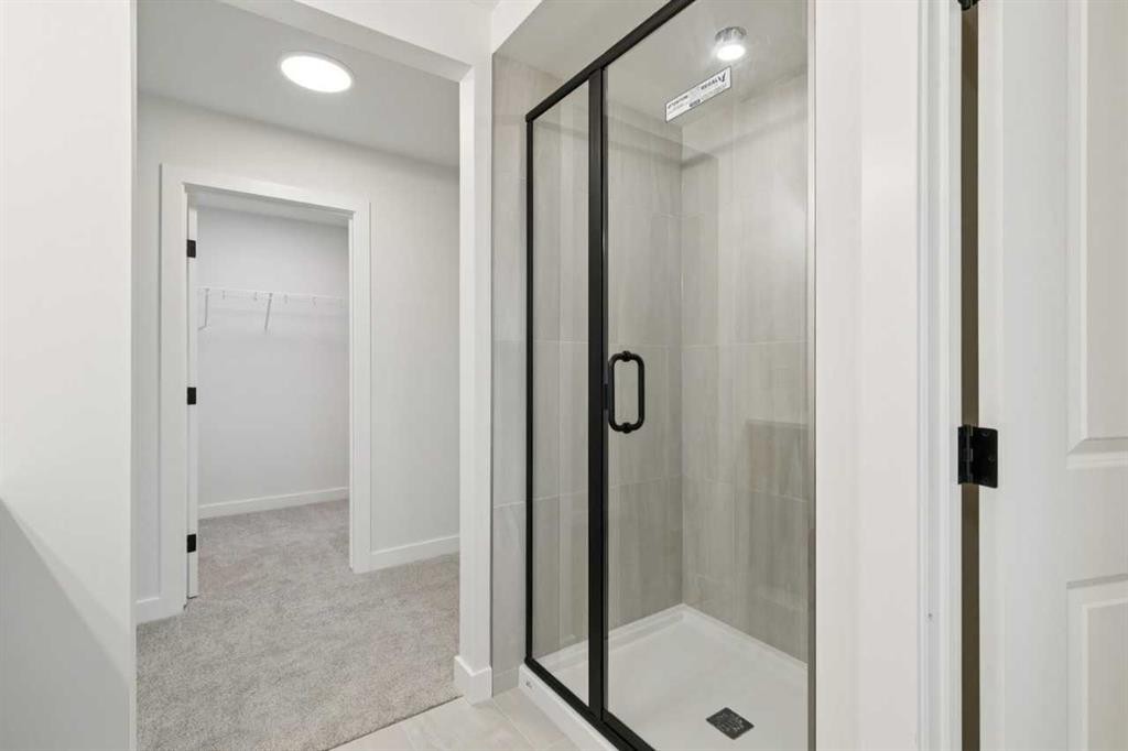 139 Fireside Close, Cochrane, AB - Indoor Photo Showing Bathroom