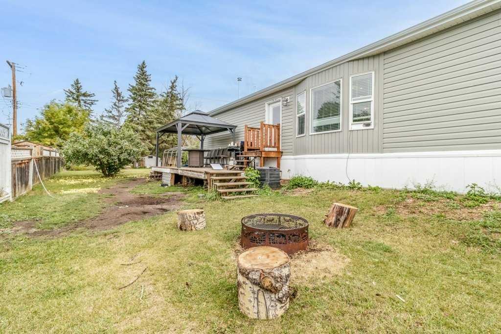 432 3 Avenue, Elnora, AB - Outdoor With Deck Patio Veranda