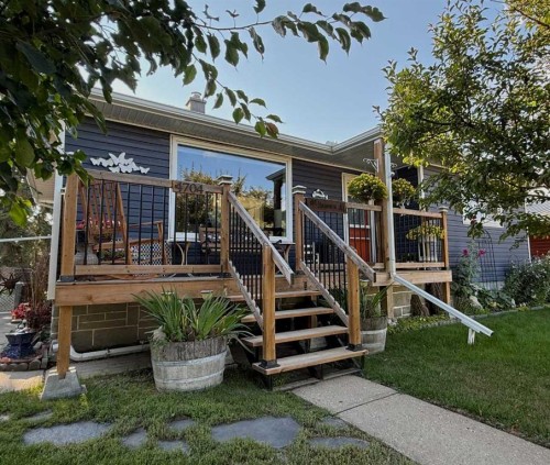 4704 53 Street  Stettler, AB T0C 2L2
