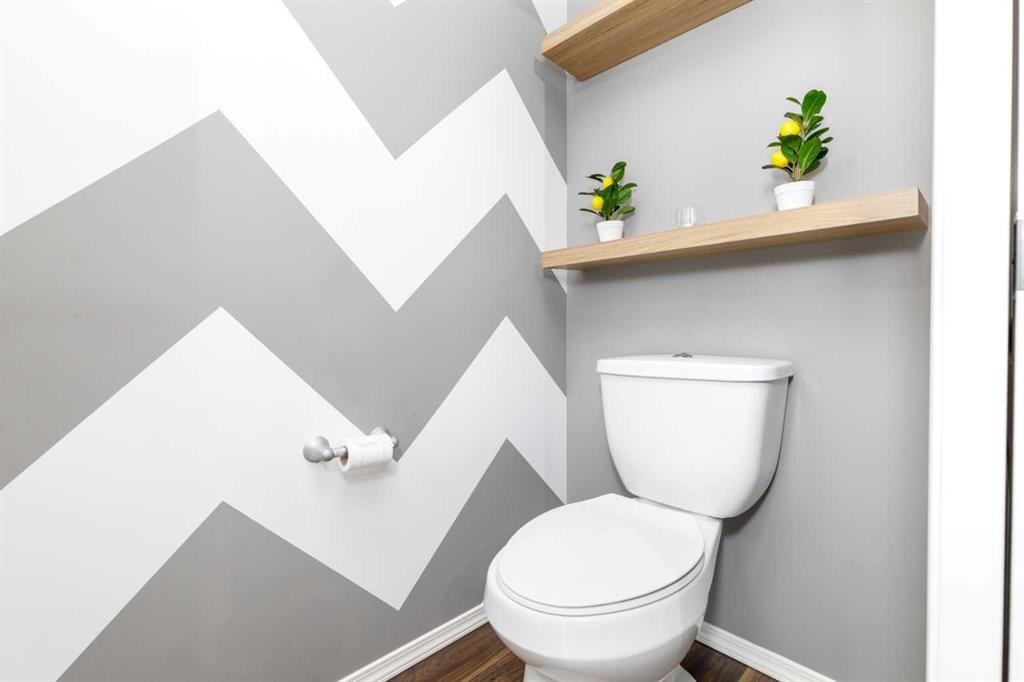 1006-30 Carleton Avenue, Red Deer, AB - Indoor Photo Showing Bathroom