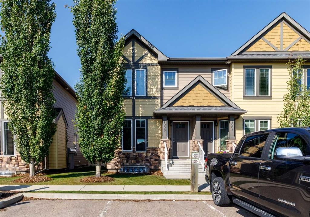 1006-30 Carleton Avenue, Red Deer, AB - Outdoor With Facade