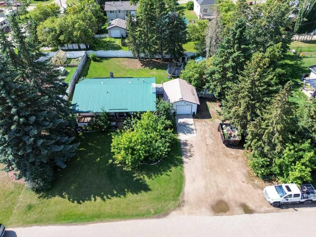 2206 25 Avenue, Delburne, AB - Outdoor
