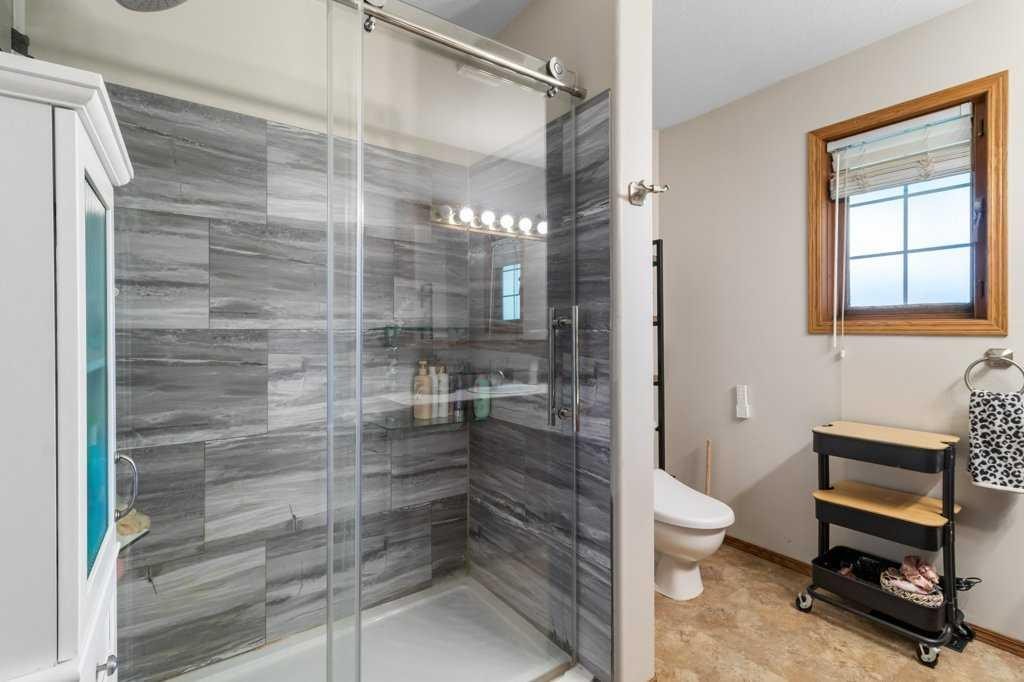 2206 25 Avenue, Delburne, AB - Indoor Photo Showing Bathroom