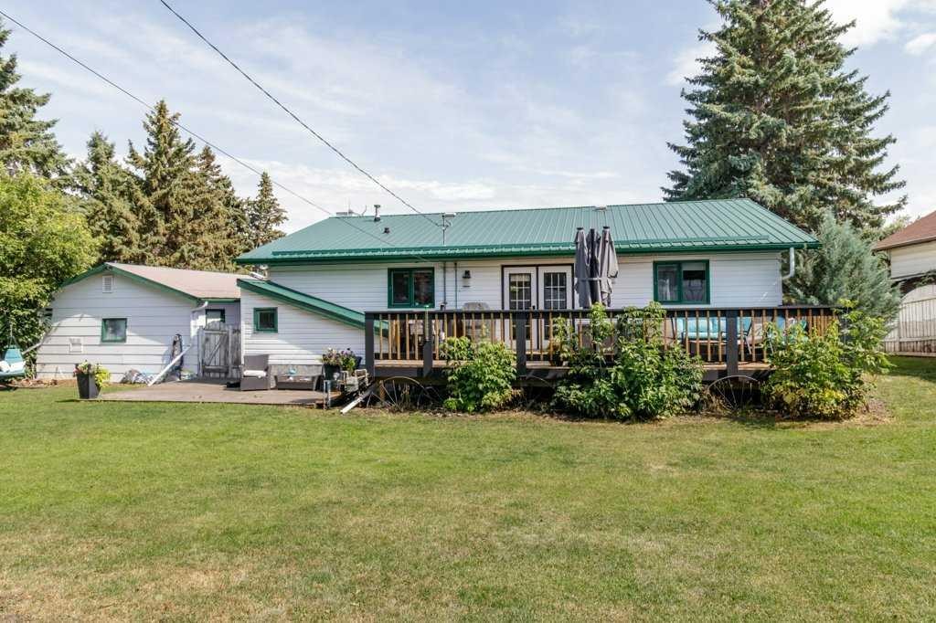 2206 25 Avenue, Delburne, AB - Outdoor With Deck Patio Veranda