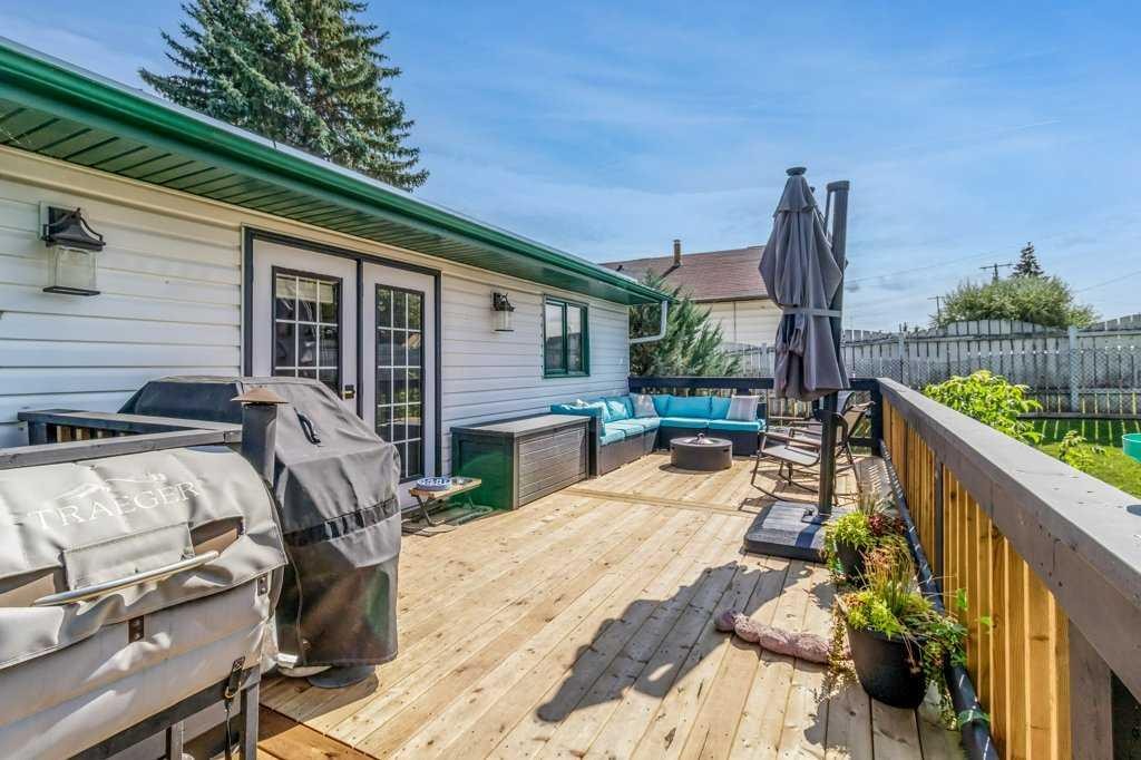 2206 25 Avenue, Delburne, AB - Outdoor With Deck Patio Veranda With Exterior
