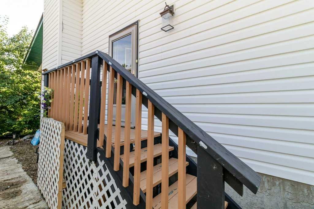 2206 25 Avenue, Delburne, AB - Outdoor With Exterior