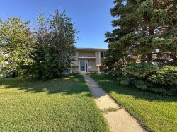 6008 57 Avenue Ponoka, AB T4J 1L2