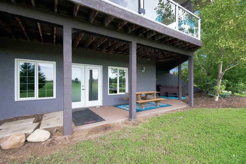 2 Pheasantback Close, Stettler, AB - Outdoor With Deck Patio Veranda With Exterior