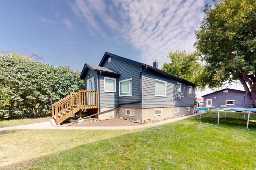 5013 48 Street  Stettler, AB T0C 2L0