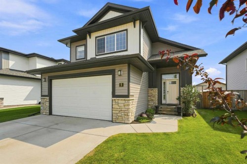 9 Trinity Street  Lacombe, AB T4L 0J4