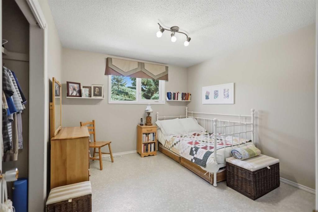 7 Oslo Close, Red Deer, AB
