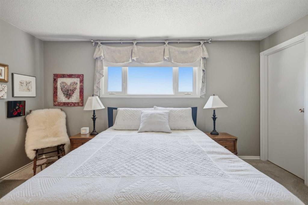 7 Oslo Close, Red Deer, AB