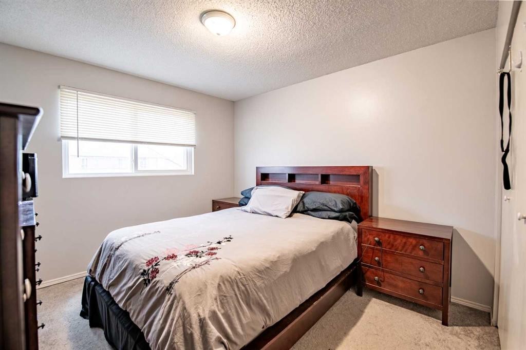 33 Overdown Drive, Red Deer, AB