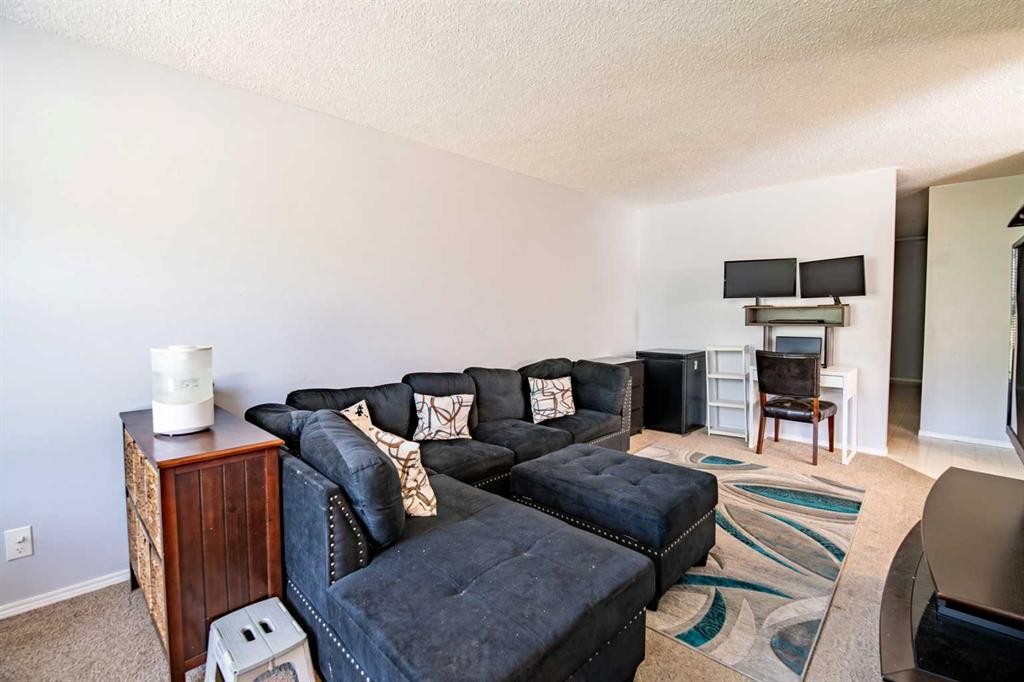 33 Overdown Drive, Red Deer, AB
