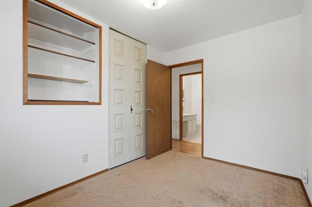 3214 57 Avenue, Red Deer, AB