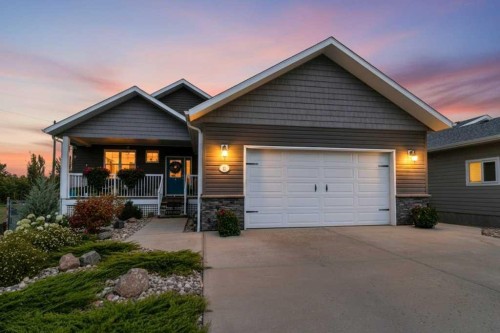 31 Fawn Meadows Crescent  Delburne, AB T0M 0V0