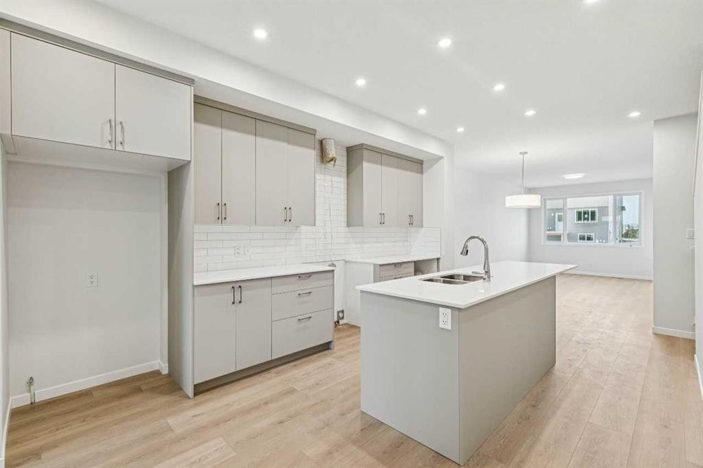 98 Creekview Avenue Sw, Calgary, AB