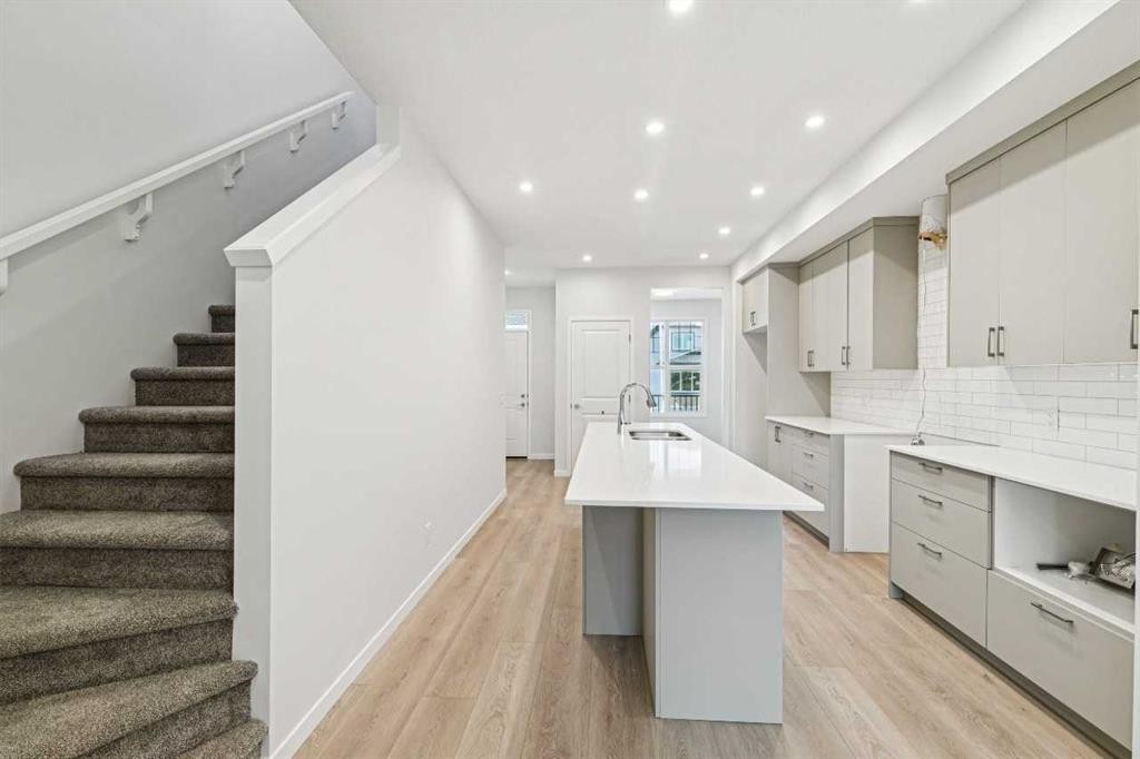 98 Creekview Avenue Sw, Calgary, AB
