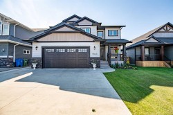 5843 67 Avenue Rocky Mountain House, AB T4T 1V6