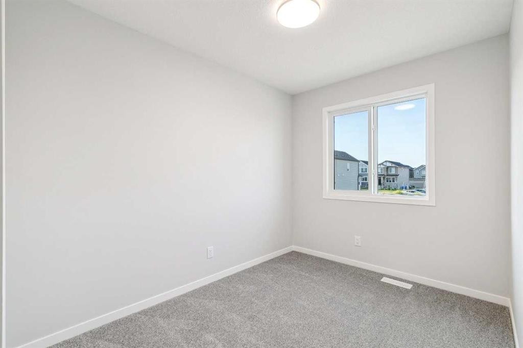 58 Creekview Avenue, Calgary, AB