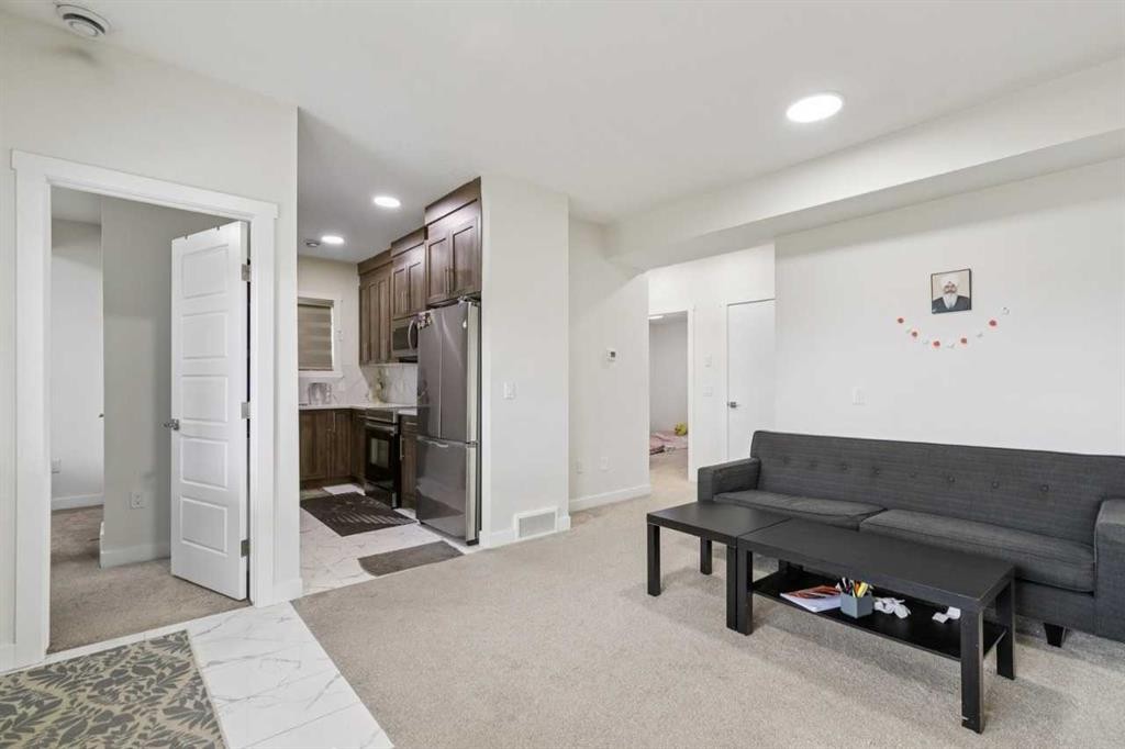 375 Corner Meadows Avenue Ne, Calgary, AB