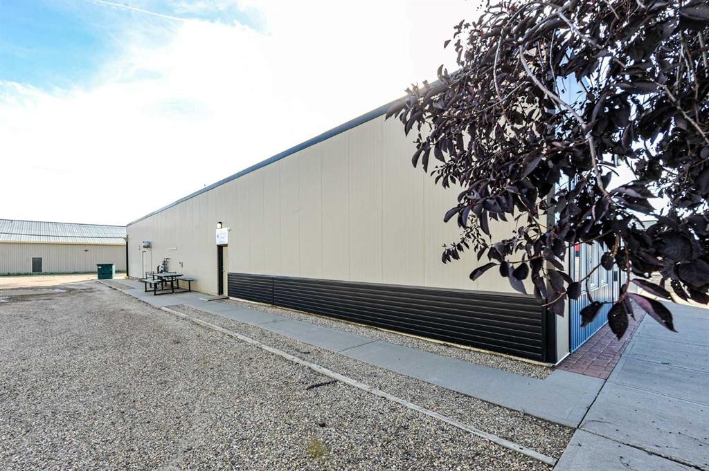 4711 51 Avenue, Camrose, AB