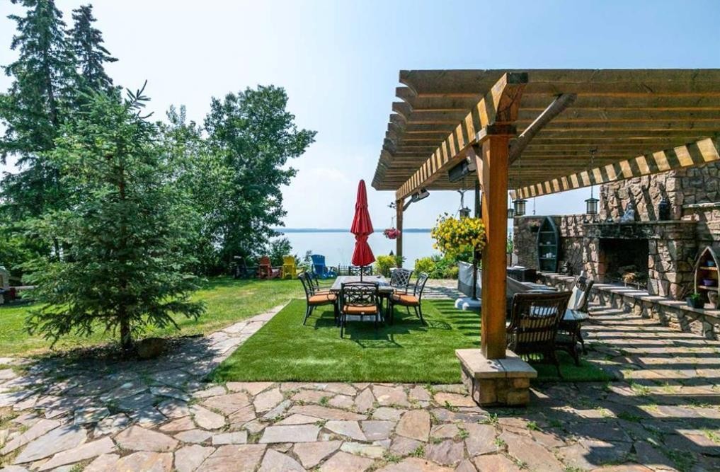 141 Birchcliff Road, Birchcliff, AB