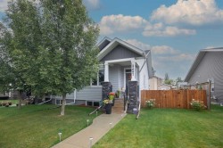 5697 45 Avenue Lacombe, AB T4L 1M6