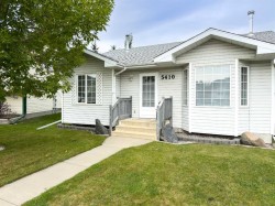 5410 61 Avenue Close Rocky Mountain House, AB T4T 1N8