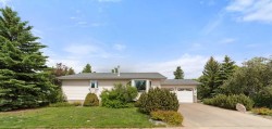 5403 64 Street Camrose, AB T4V 4L7
