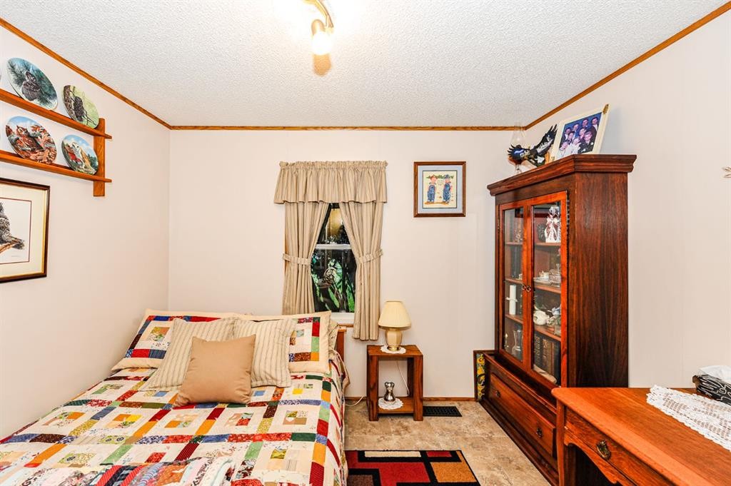 117 Railway Avenue, Rosalind, AB