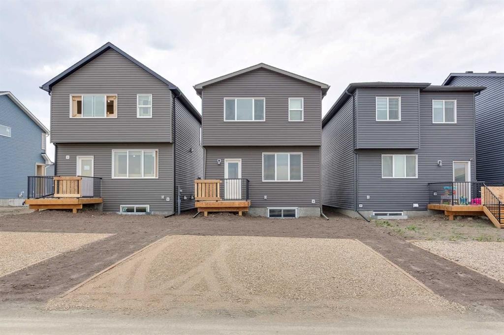 112 Lucas Green Nw, Calgary, AB